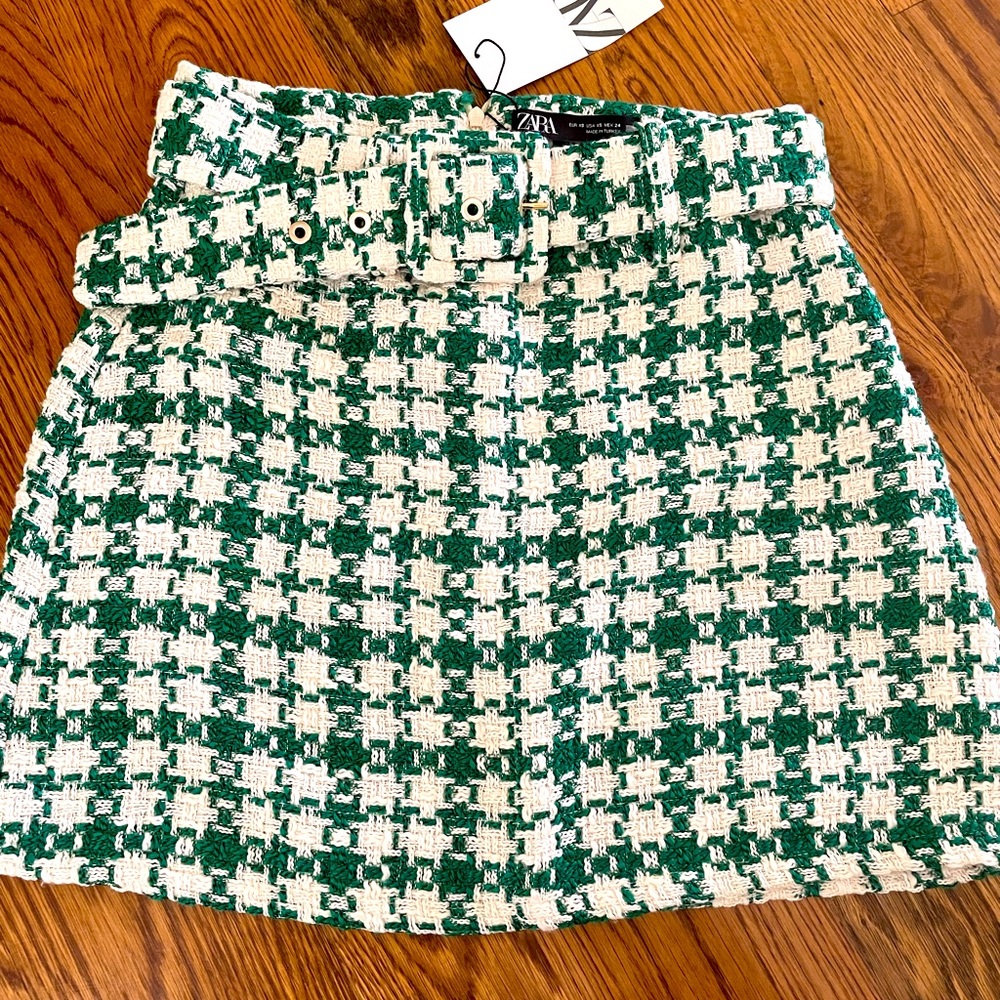 Zara green boule mini skirt